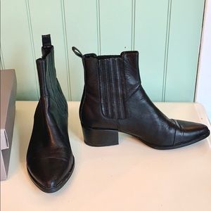 Vagabond Black Ankle Boots “Marja”